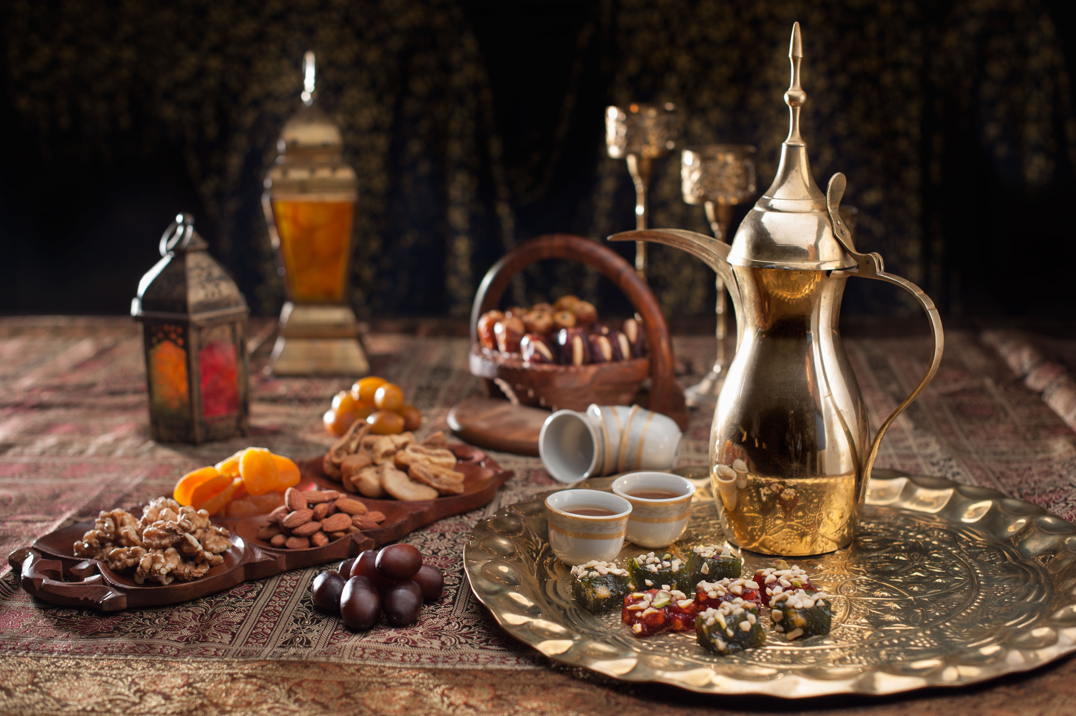القهوة السعودية عنوان الأصالة ورمز الضيافة وعنصر غذائي قوي...